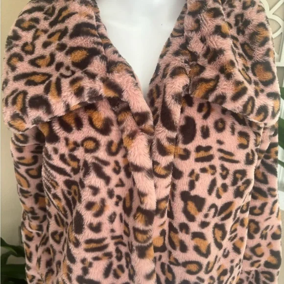 Candie's Pink and Black Teddy Jacket with Plush Texture and Oversized Fit - Picture 2 of 6